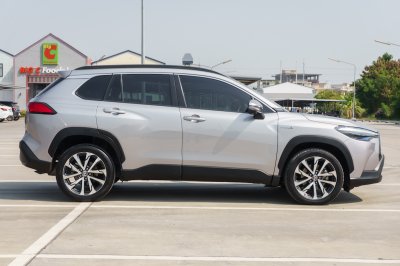 TOYOTA COROLLA CROSS 1.8 HYBRID PREMIUM SAFETY ปี2021 (1ขช9884)