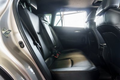 TOYOTA COROLLA CROSS 1.8 HYBRID PREMIUM SAFETY ปี2021 (1ขช9884)