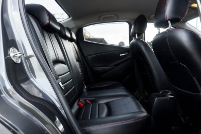 MAZDA 2 1.3 HIGH CONNECT AT 2018 (7กฮ2428)