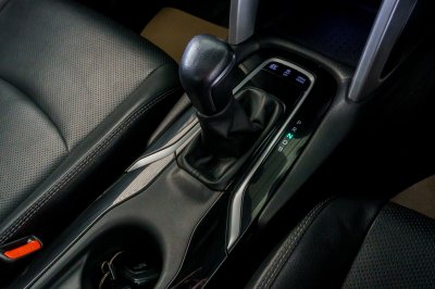 TOYOTA COROLLA CROSS 1.8 HYBRID PREMIUM SAFETY ปี2021 (1ขช9884)