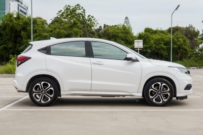 HONDA HR-V 1.8 EL ปี2021 (2ขฉ4838)