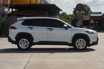 TOYOTA COROLLA CROSS 1.8 SPORT ปี2021 (2ขณ9022)