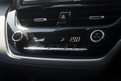 TOYOTA COROLLA CROSS 1.8 SPORT ปี2021 (2ขณ9022)