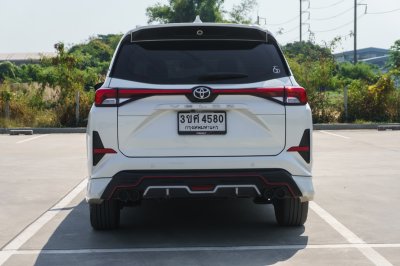 TOYOTA VELOZ 1.5 PREMIUM ปี2022 จด2023 (3ขศ4580)