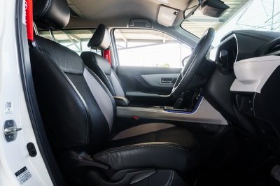 TOYOTA VELOZ 1.5 PREMIUM ปี2022 จด2023 (3ขศ4580)