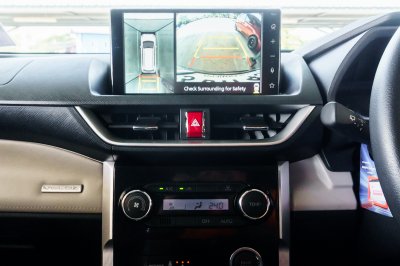 TOYOTA VELOZ 1.5 PREMIUM ปี2022 จด2023 (3ขศ4580)