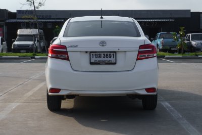 TOYOTA VIOS 1.5 MID AT ปี 2020 (1ขฆ3691)