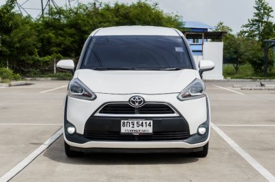 TOYOTA SIENTA 1.5 V ปี2018 (8กฐ5414)