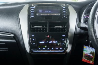 TOYOTA YARIS ATIV 1.2 E AT ปี 2018 (8กฮ9754)