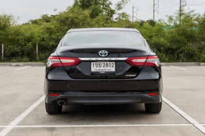 TOYOTA CAMRY 2.5 HYBRID PREMIUM ปี2020 (1ขย2802)