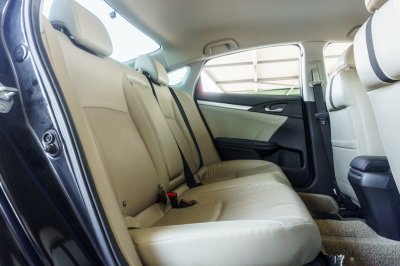 HONDA CIVIC 1.8 EL ปี2020 (1ขท761)