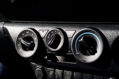 TOYOTA REVO 2.4 TRD SMARTCAB MT ปี 2016 จด 2017 (1ฒฮ8195)