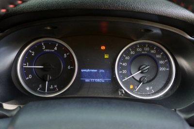 TOYOTA REVO 2.4 TRD SMARTCAB MT ปี 2016 จด 2017 (1ฒฮ8195)