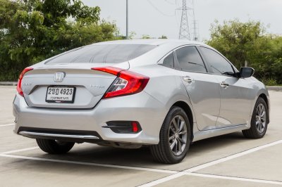 HONDA CIVIC 1.8 EL ปี2021 (2ขฎ4923)
