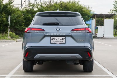 TOYOTA COROLLA CROSS 1.8 HYBRID PREMIUM ปี2023 (4ขฉ1242)
