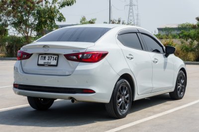 MAZDA 2 1.3 S (LEATHER) ปี2022 (กท3714)