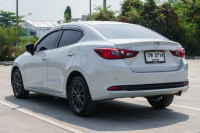 MAZDA 2 1.3 S (LEATHER) ปี2022 (กท3714)