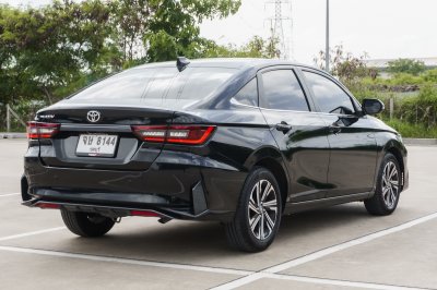 TOYOTA YARIS ATIV 1.2 PREMIUM LUXURY ปี2024 (จษ8144)