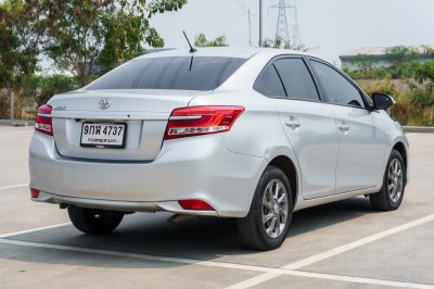 TOYOTA VIOS 1.5 MID ปี2021 (9กฬ4737)
