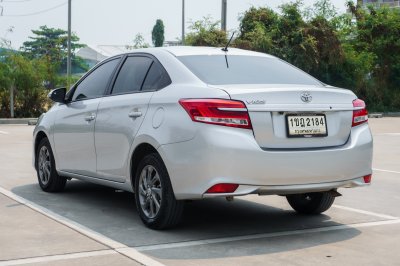 TOYOTA VIOS 1.5 MID ปี2020 (1ขฎ2184)