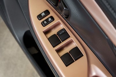 TOYOTA VIOS 1.5 MID AT ปี 2019 (9กด3010)