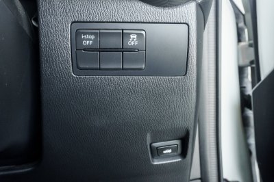 MAZDA 2 1.3 S (LEATHER) ปี2022 (กท3714)