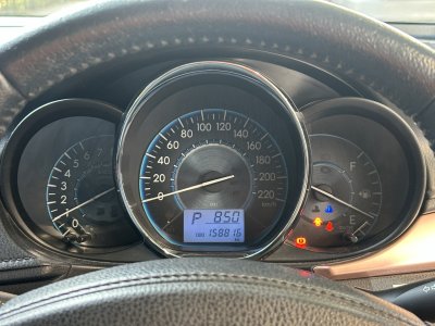 TOYOTA VIOS 1.5 MID ปี2020 (1ขฎ2184)