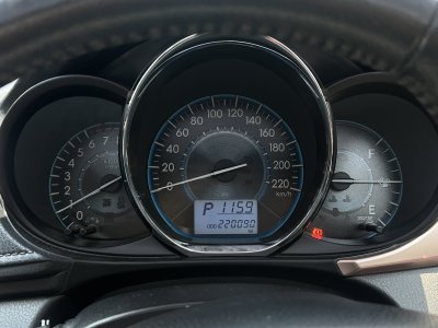 TOYOTA VIOS 1.5 MID AT ปี 2019 (9กด3010)