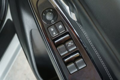 MAZDA 2 1.3 S (LEATHER) ปี2022 (กท3714)