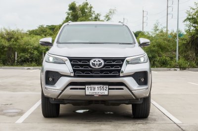 TOYOTA FORTUNER 2.4 V ปี2021 (1ขษ1552)