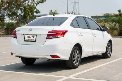 TOYOTA VIOS 1.5 MID AT ปี 2020 (1ขค7241)