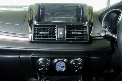 TOYOTA VIOS 1.5 MID AT ปี 2020 (1ขผ2474)