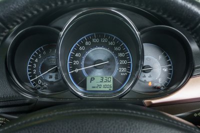 TOYOTA VIOS 1.5 MID AT ปี 2021 (2ขฒ7173)