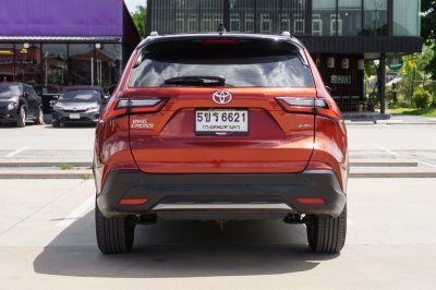 TOYOTA YARIS CROSS 1.5 HYBRID PREMIUM LUXURY ปี2024 (5ขร6621)