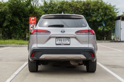TOYOTA COROLLA CROSS 1.8 HYBRID PREMIUM ปี2022 (3ขญ2275)