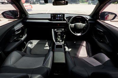 TOYOTA YARIS CROSS 1.5 HYBRID PREMIUM LUXURY ปี2024 (5ขร6621)