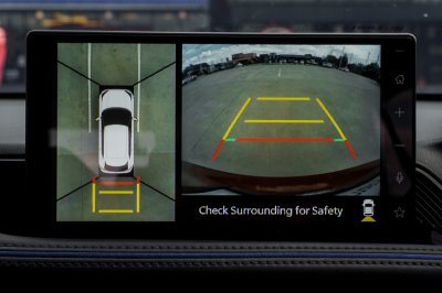 TOYOTA YARIS CROSS 1.5 HYBRID PREMIUM LUXURY ปี2024 (5ขร6621)