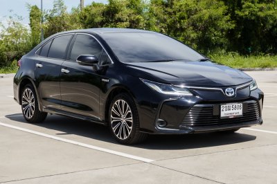 TOYOTA ALTIS 1.8 HV PREMIUM AT ปี 2021 (2ขณ5806)