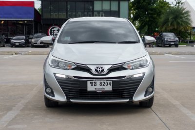 TOYOTA YARIS ATIV 1.2 G ปี2017 จด2018 (ขธ8204)