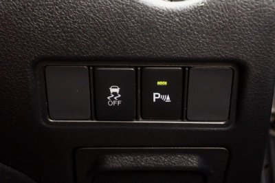 TOYOTA YARIS ATIV 1.2 G ปี2017 จด2018 (ขธ8204)