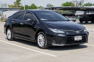 TOYOTA ALTIS 1.8 HV MID AT ปี2020 (1ขณ5106)