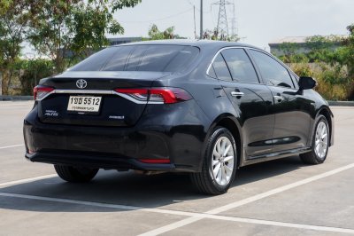 TOYOTA ALTIS 1.8 HV MID AT ปี2020 (1ขธ5512)