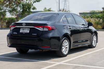 TOYOTA ALTIS 1.8 HV MID AT ปี2020 (1ขณ5106)