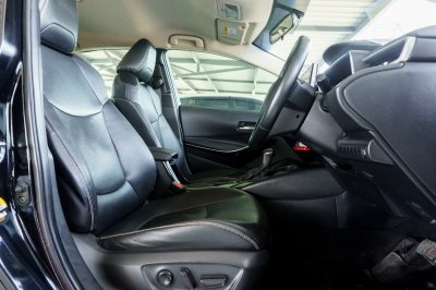 TOYOTA ALTIS 1.8 HV MID AT ปี2020 (1ขณ5106)