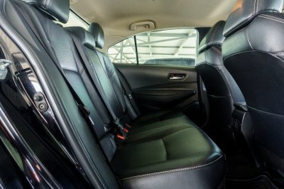 TOYOTA ALTIS 1.8 HV MID AT ปี2020 (1ขณ5106)