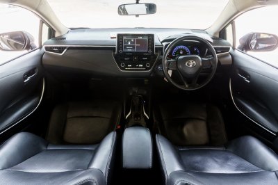 TOYOTA ALTIS 1.8 HV MID AT ปี2020 (1ขธ5512)