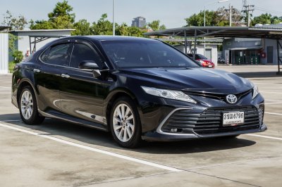 TOYOTA CAMRY 2.5 SPORT ปี2022 (3ขฌ6796)