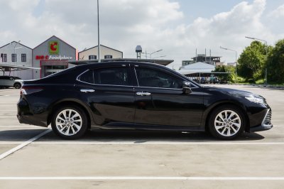 TOYOTA CAMRY 2.5 SPORT ปี2022 (3ขฌ6796)