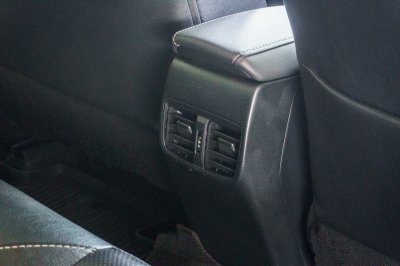 TOYOTA ALTIS 1.8 HV MID AT ปี2020 (1ขธ5512)