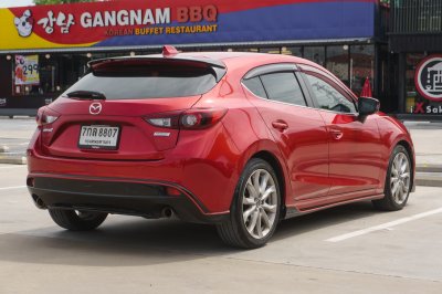MAZDA 3 2.0 C SPORT AT 2015 จด2016 (7กล8807)